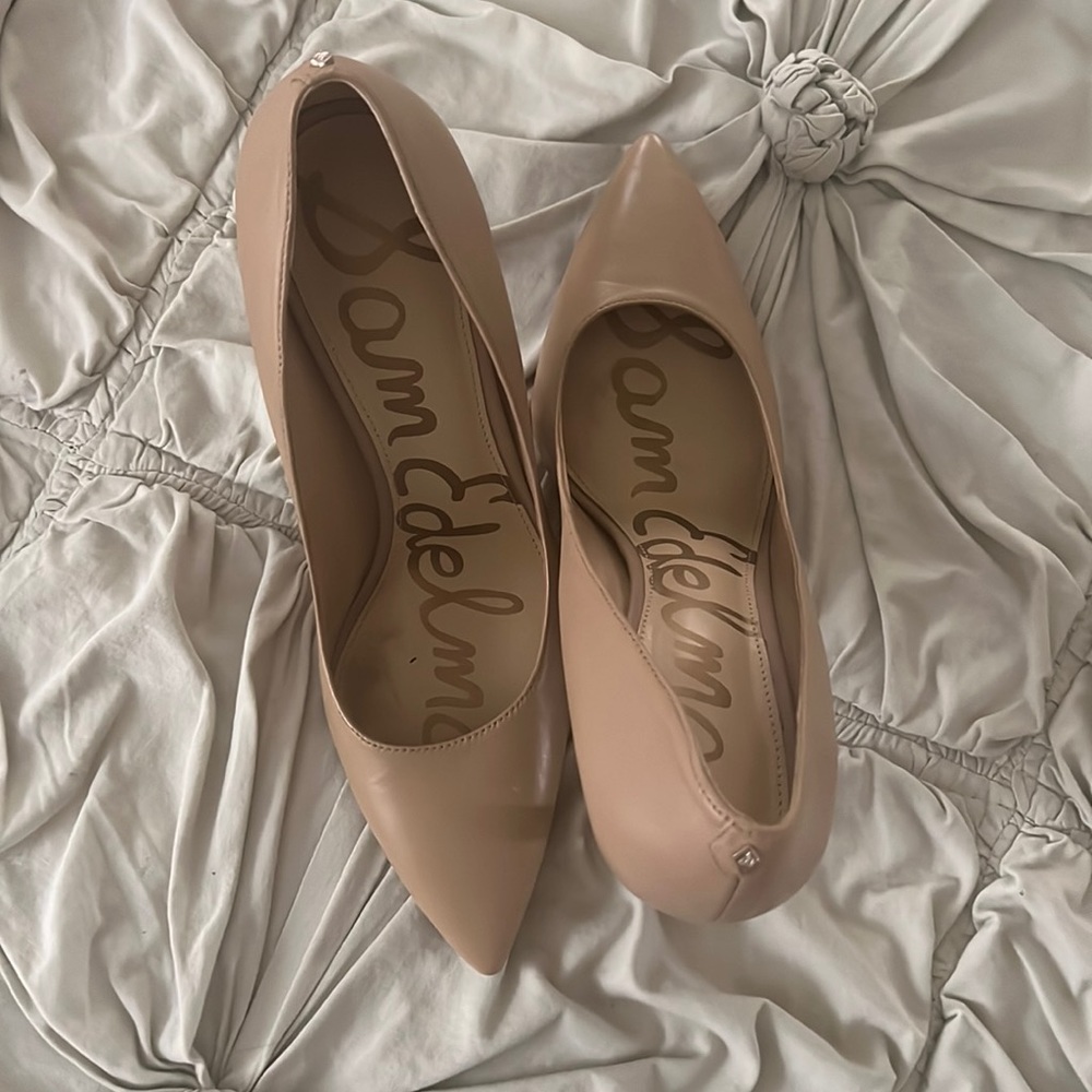 Sam Edelman nude pumps